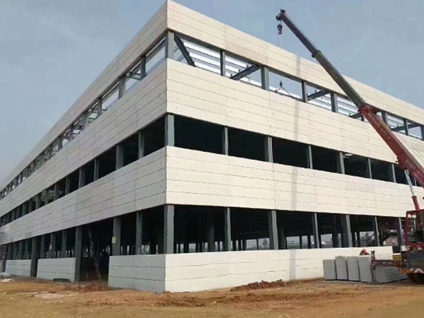 ALC板外墙施工现场 3.jpg