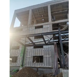 泄爆板施工现场