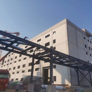 泄爆板施工现场